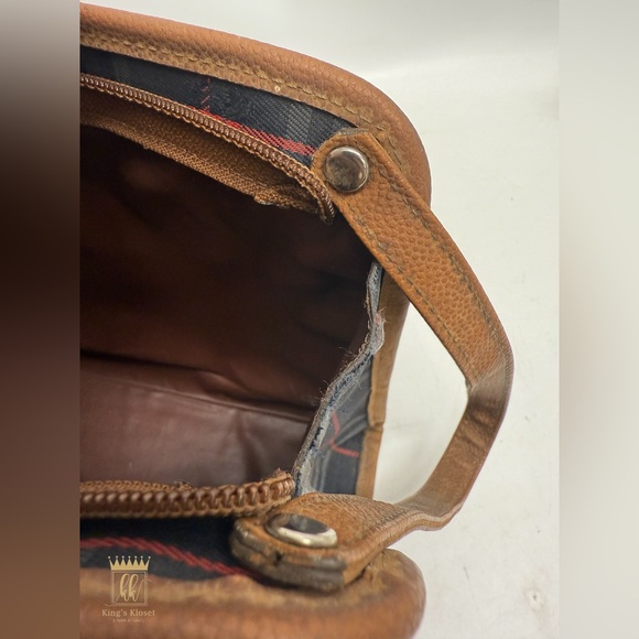 Burberrys vintage clutch